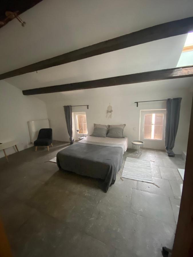 Aux Pieds Tanques Hotel Barbentane Ngoại thất bức ảnh